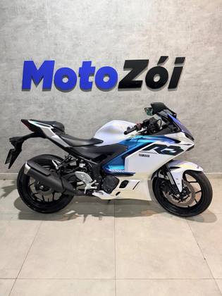 YAMAHA YZF R3 ABS CONNECTED YAMAHA YZF R3 ABS CONNECTED